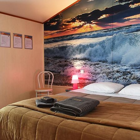 آر أو رْ Campiotel Formule Hotel المظهر الخارجي الصورة